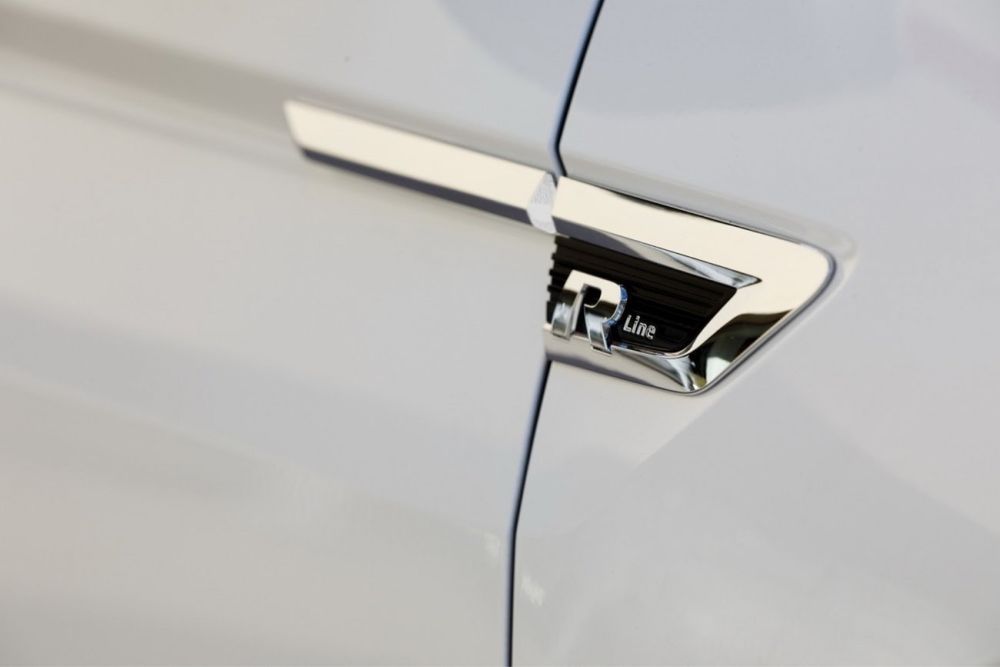 эмблемы жабры стрелки на крылья R-lime Volkswagen Tiguan 2016-2022г.