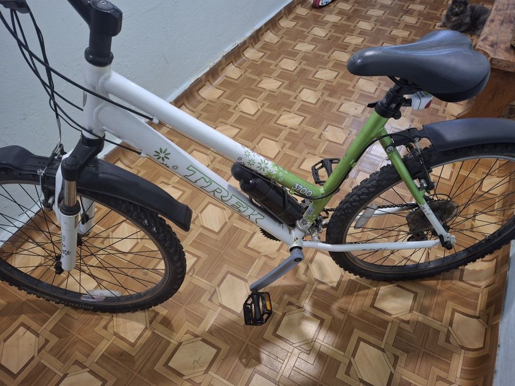 Велосипед Trek 3700 жіночий 19,5"