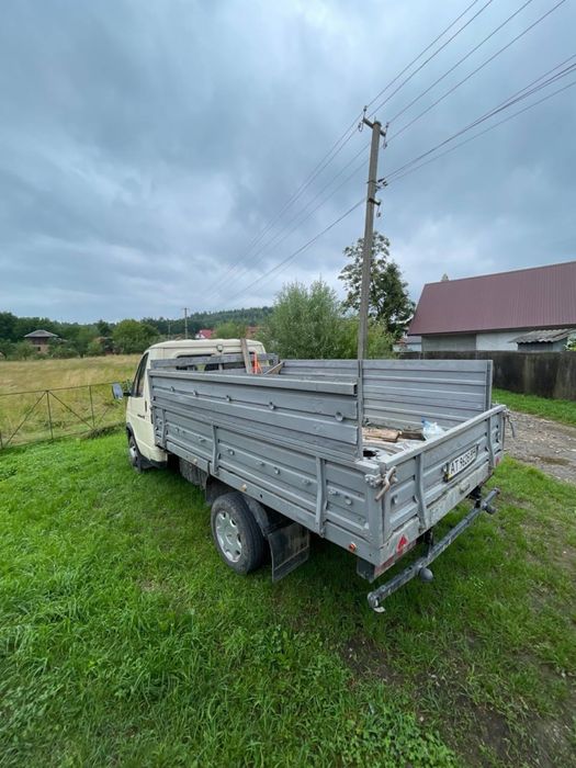 Вантажний автомобіль газ