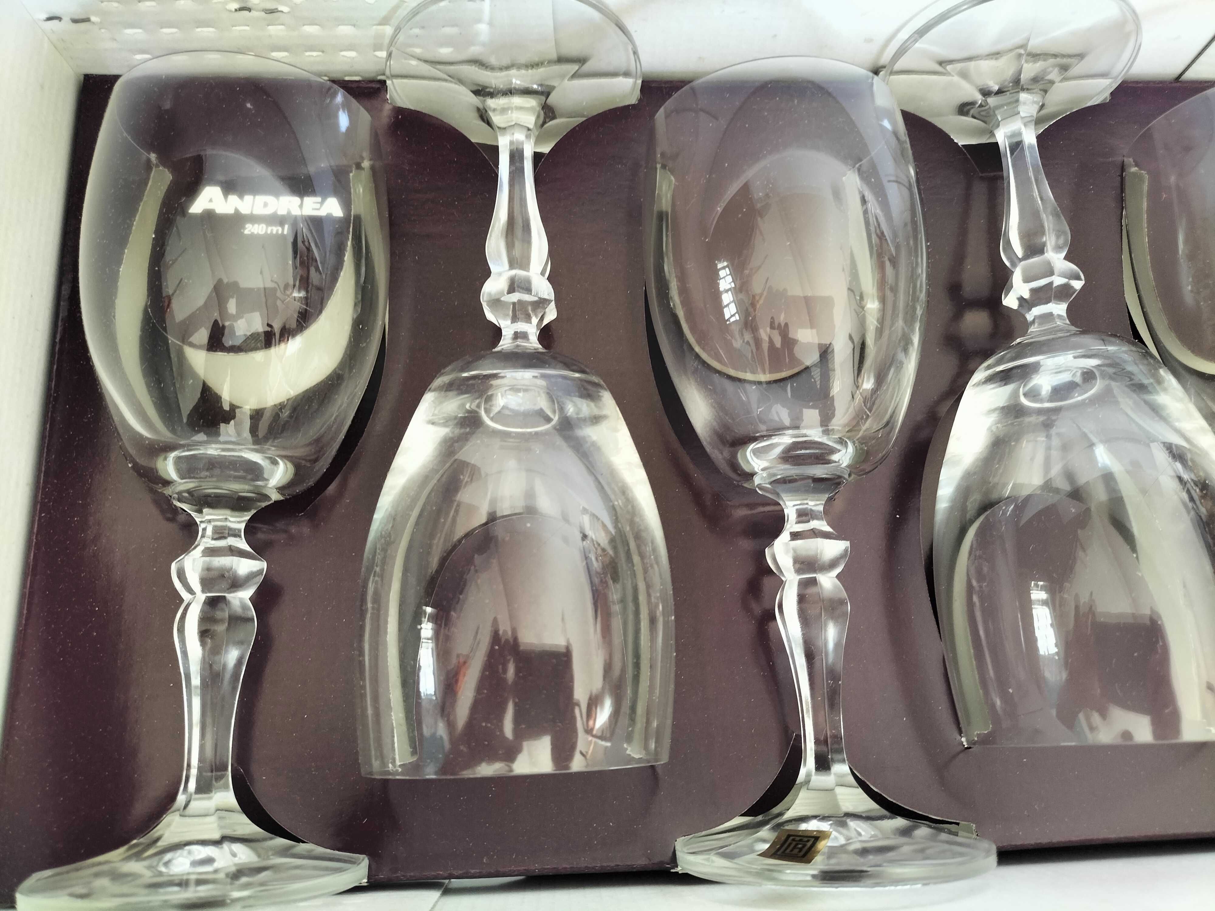 Conjunto de 48 copos de cristal Andrea