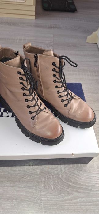 Черевики шкіряні жіночі 39 розмір