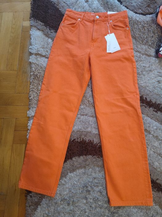 Jeansy pomarańczowe