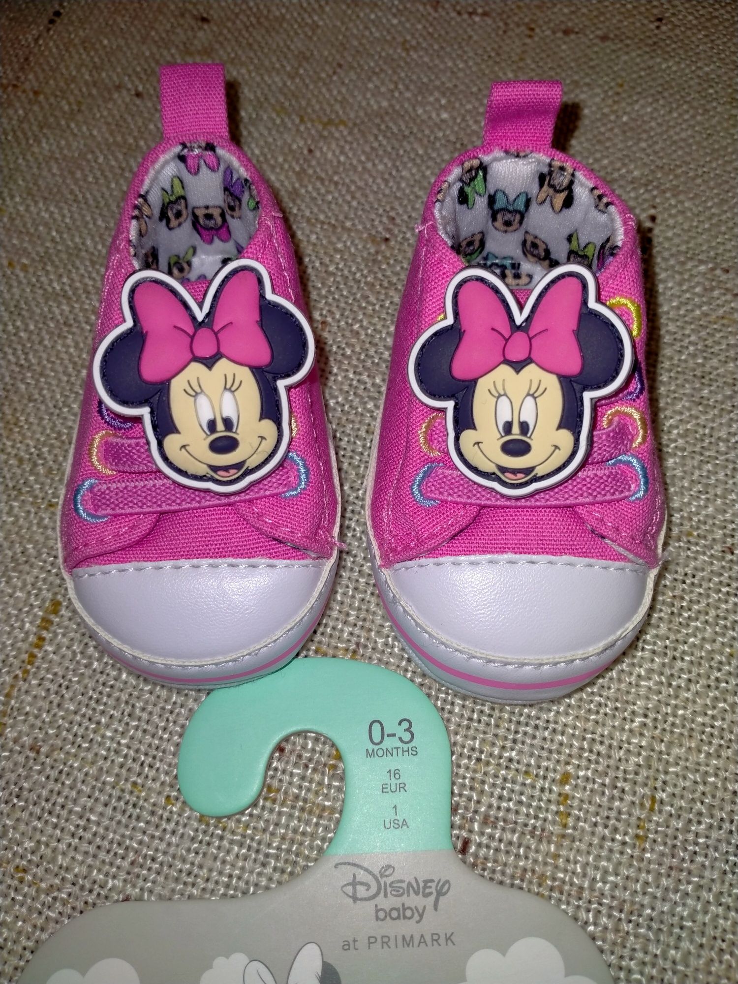 Новые кроссовочки Minnie на девочку 0-3 месяца