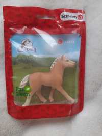 Schleich 13814 źrebak