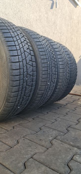 225/60/17 Kumho Winter