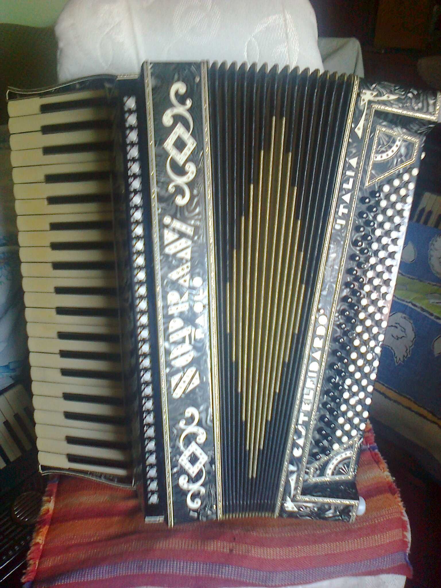 Akordeon Soprani   Paolo