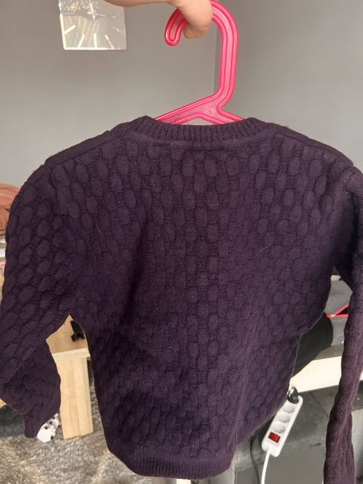 Sweter DKNY dzieciecy rM na ok 8-9 lat