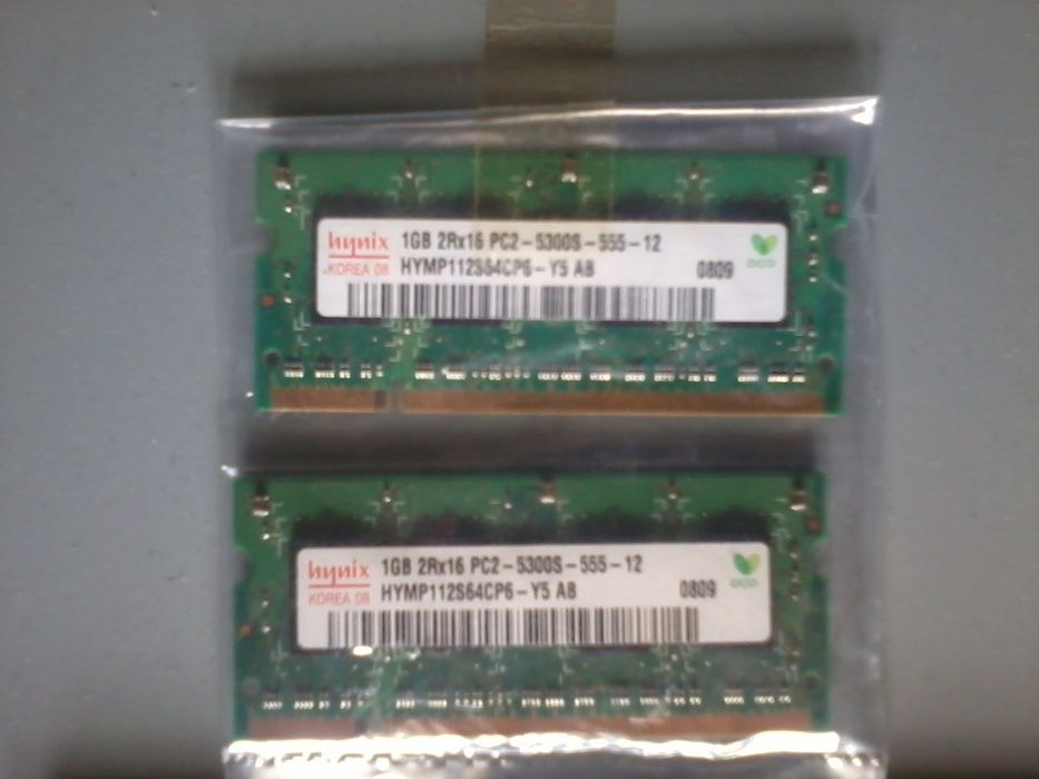 3 Memorias RAM 1 GB 2Rx6 PC2 - 5300_555-12 (Portatil )