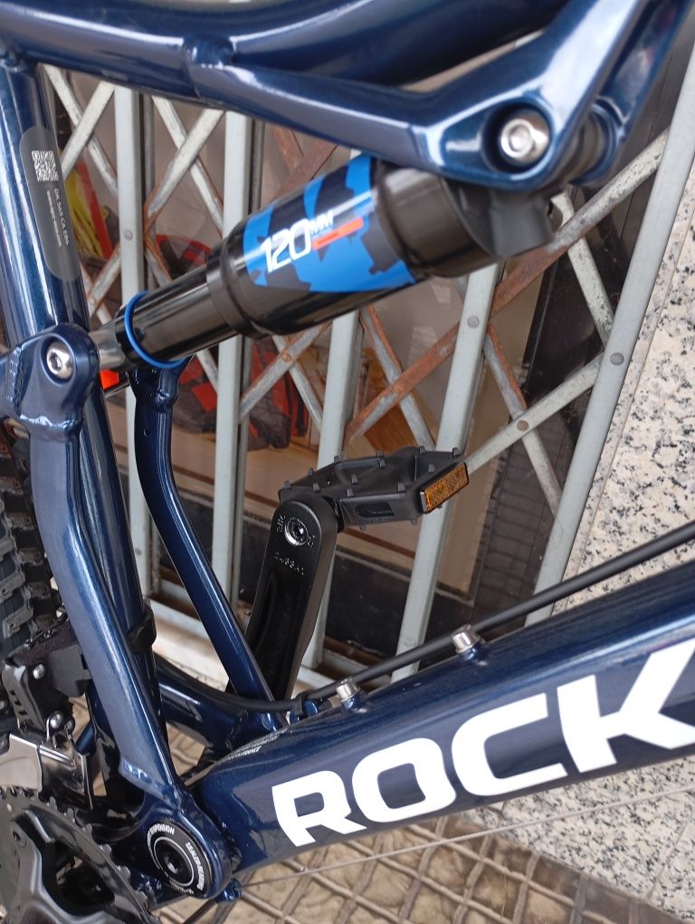 Bicicleta btt L 27.5 adulto 590 travões óleo
