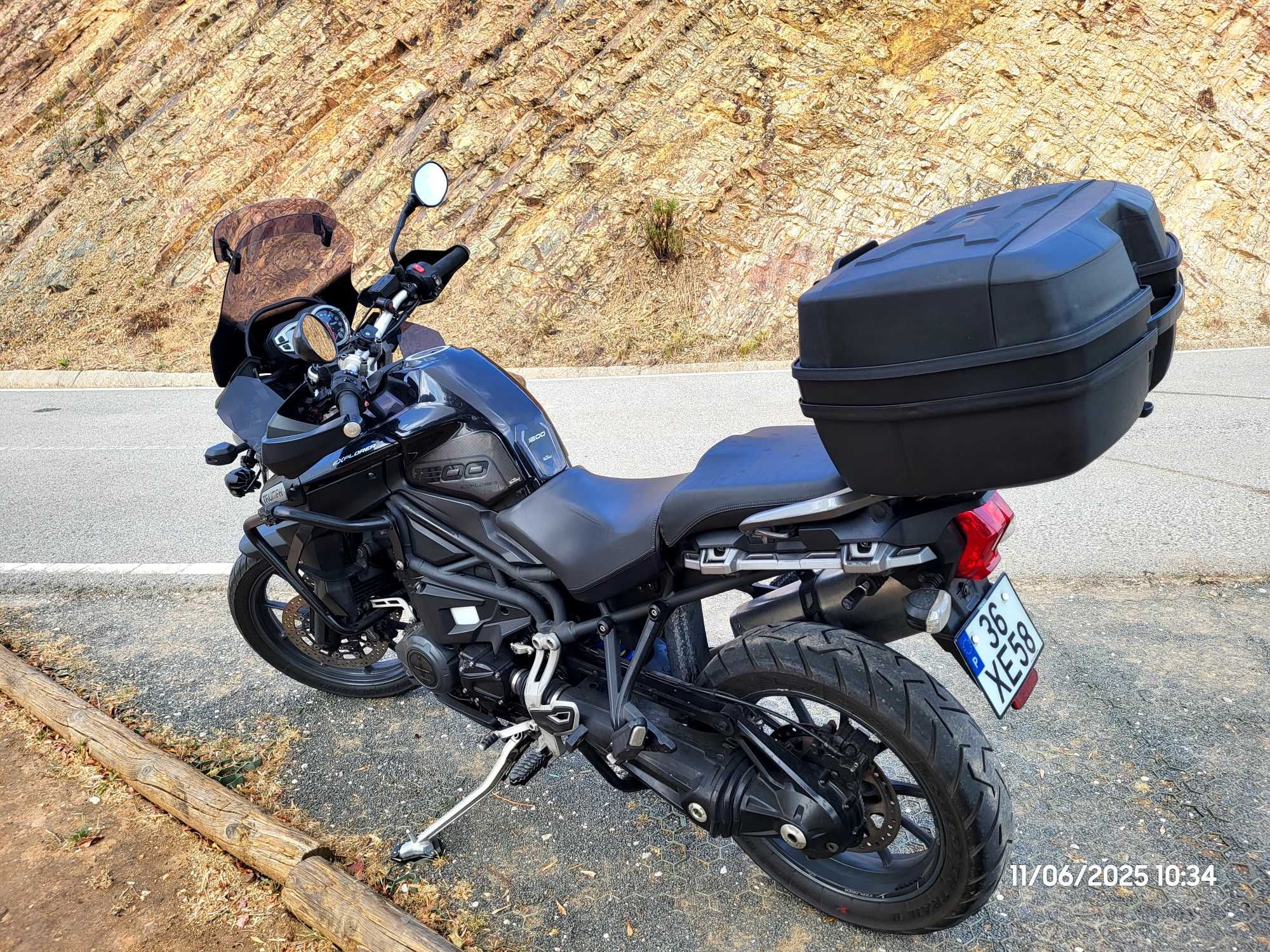 Triumph Tiger Explorer 1200 (aceito retoma)