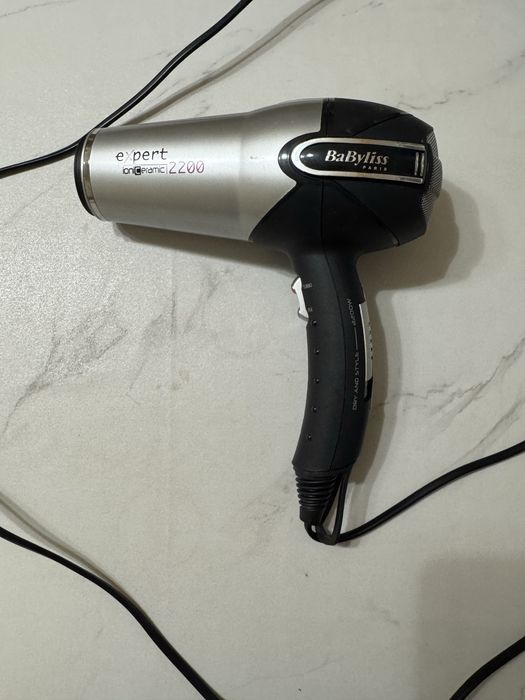Продаме фен babyliss