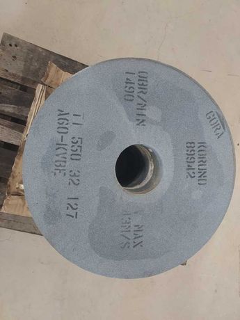 Tarcze ścierne szlifiere Kamień do szlifierki 550 mm  550 x 32 x 123