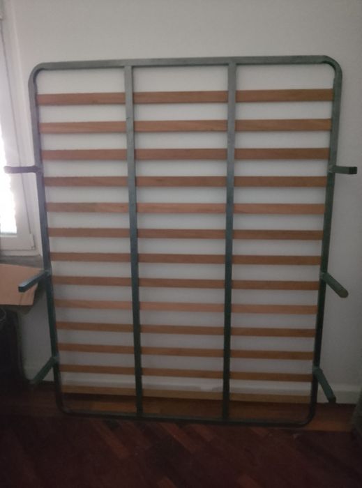 Cama de casal (195comp X 150larg)