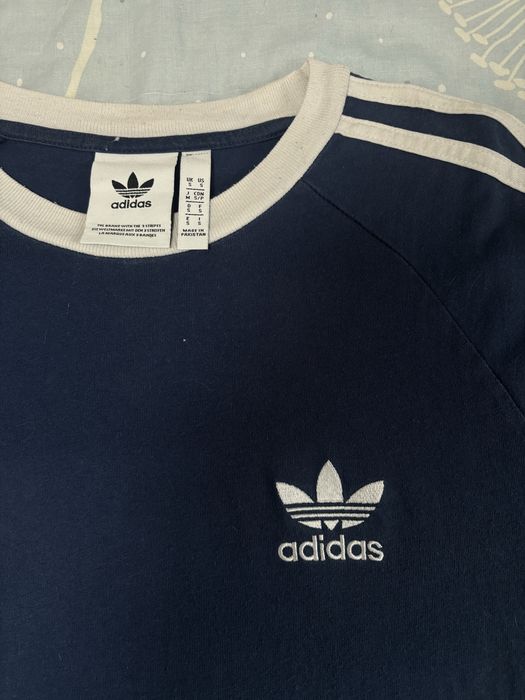 футболка синя adidas