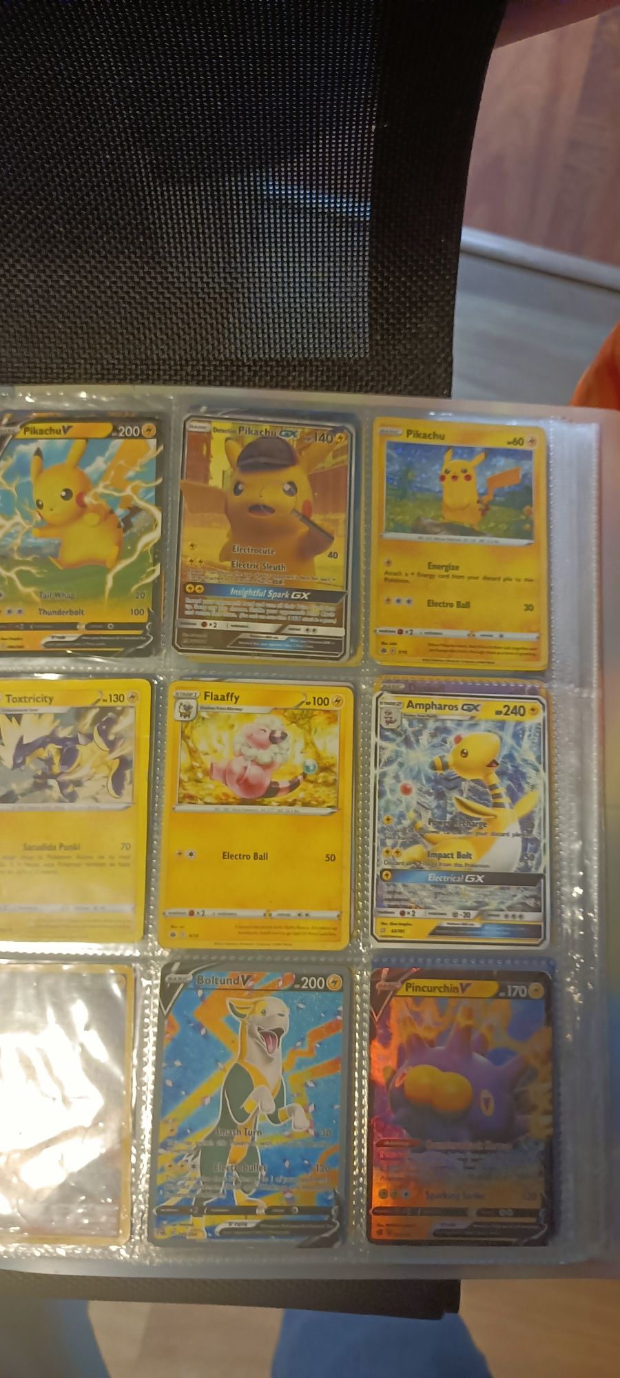 Album pokemon + 98 kart