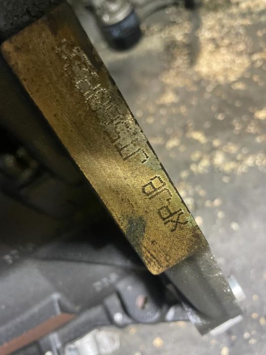 Dół silnika blok ford XPJB 1.1