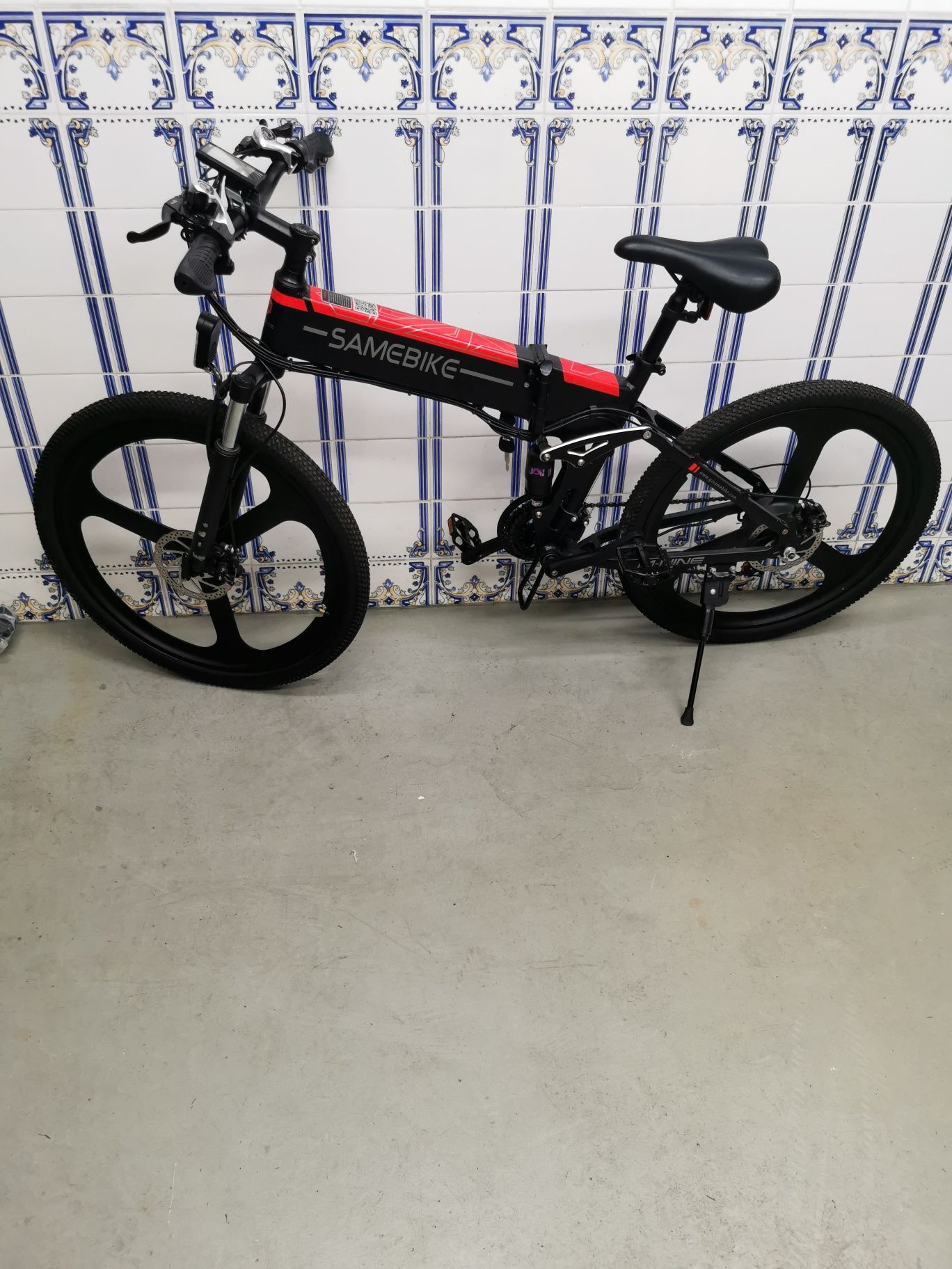 Bicicleta elétrica Samebike Lo 26