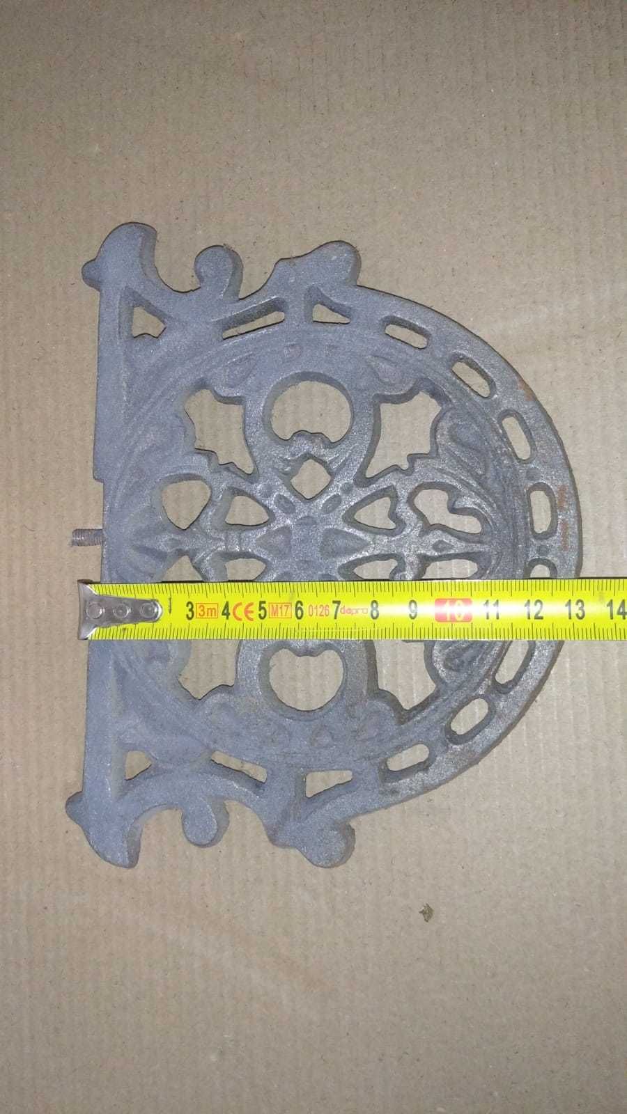 Ornament żeliwny, ozdoba z żeliwa z Włoch, półeczka, półka, kwietnik