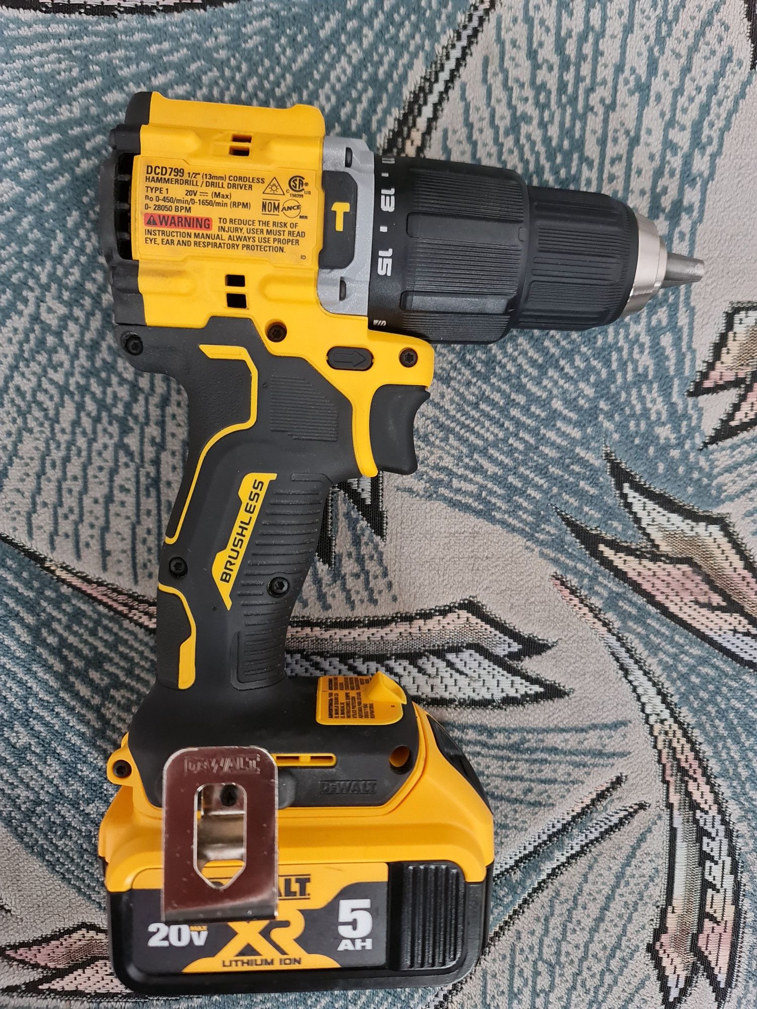 Dewalt dcf 809 dcd 799