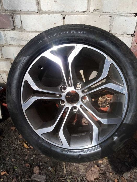 Продам колесо в сборе R18