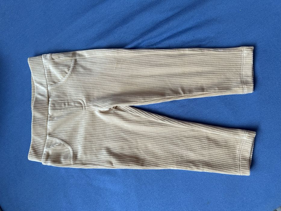 Prawie nowe beżowe spodnie „sztruksy” rozm.92