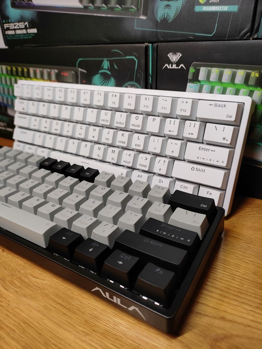 Механічна Aula F3261 ігрова клавіатура з RGB Hot-swap Red Brown switch