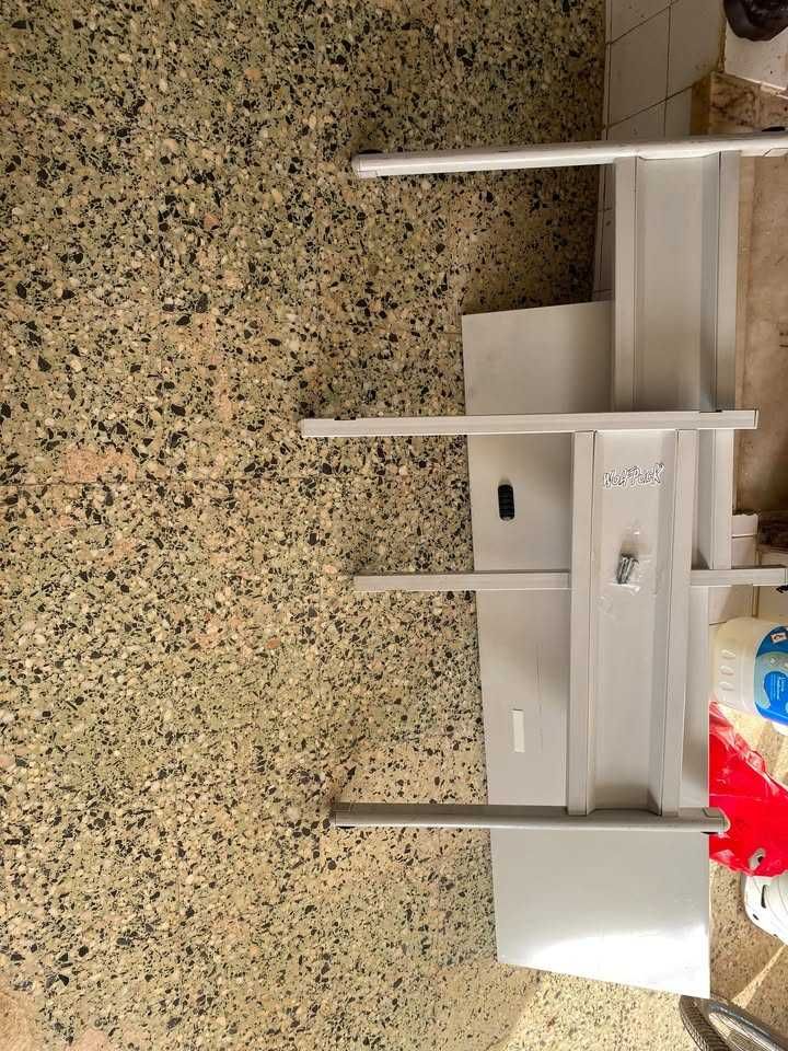 Secretária de Escritório com Gavetas e Cadeira Escritório