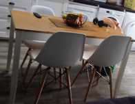 Mesa e 4 cadeiras