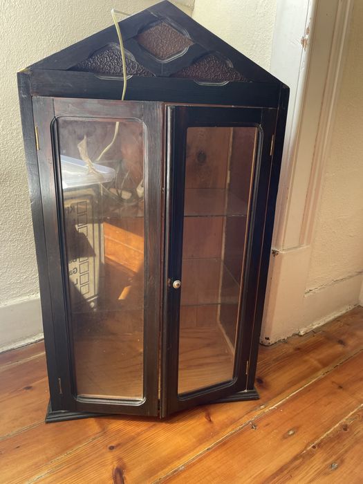 Oratorio em madeira antigo