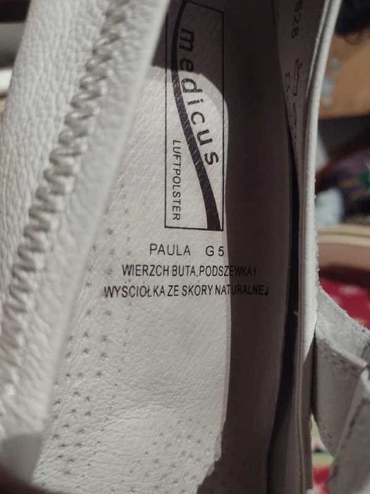 Nowe skórzane buty damskie Medicus