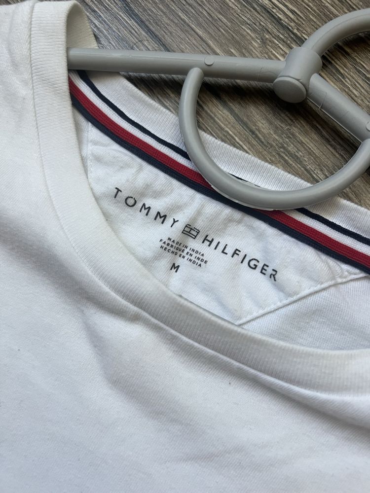 Футболка Біла Tommy Hilfiger Томми М M