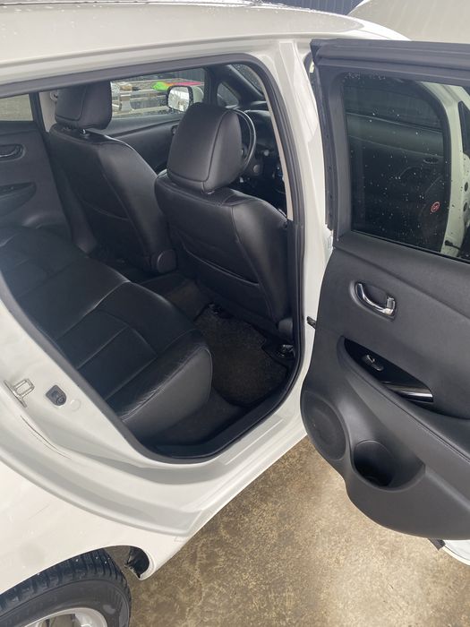 Ніссан ліф 2014 рік