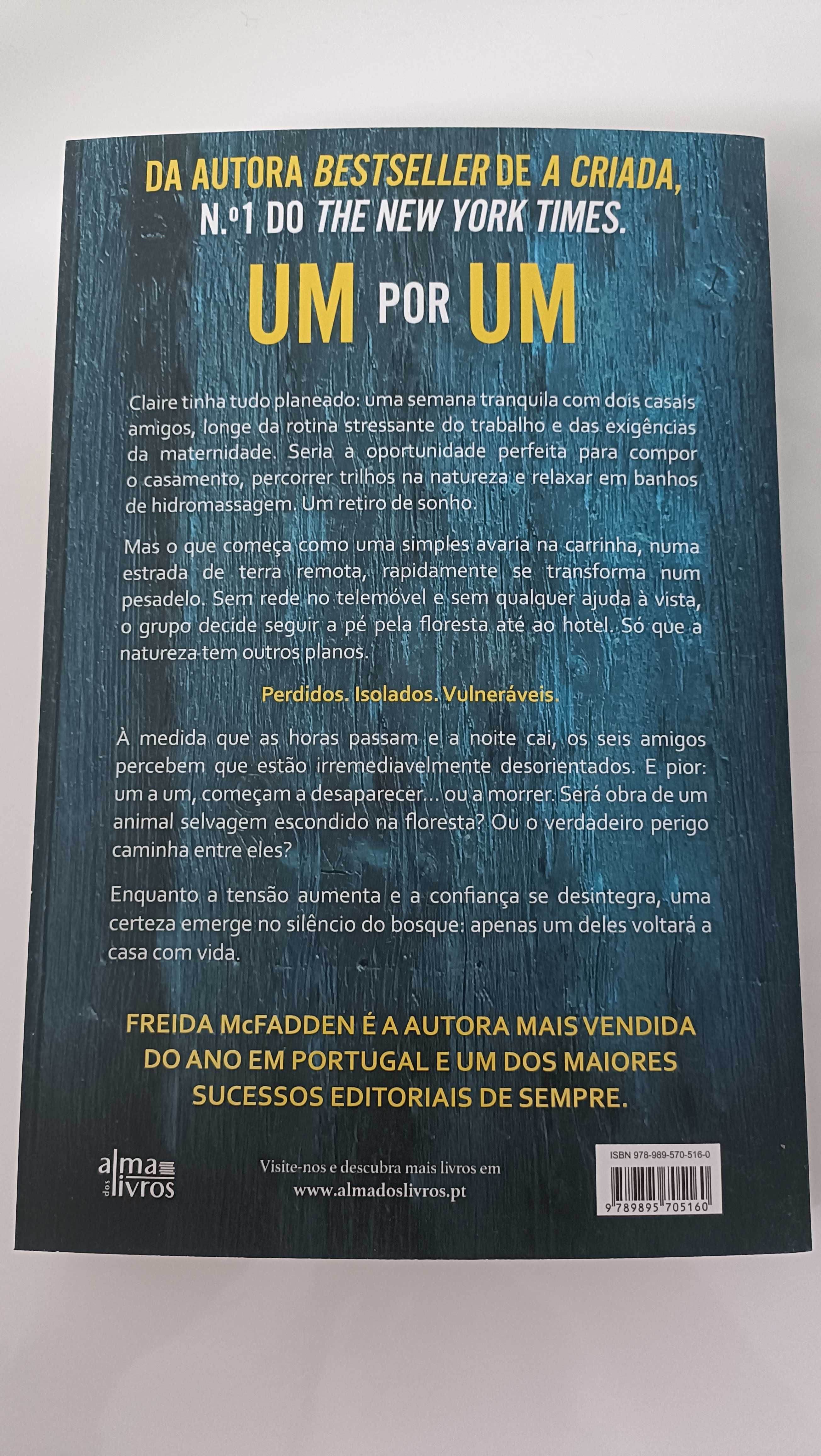 Livro "Um por um" de Freida McFadden