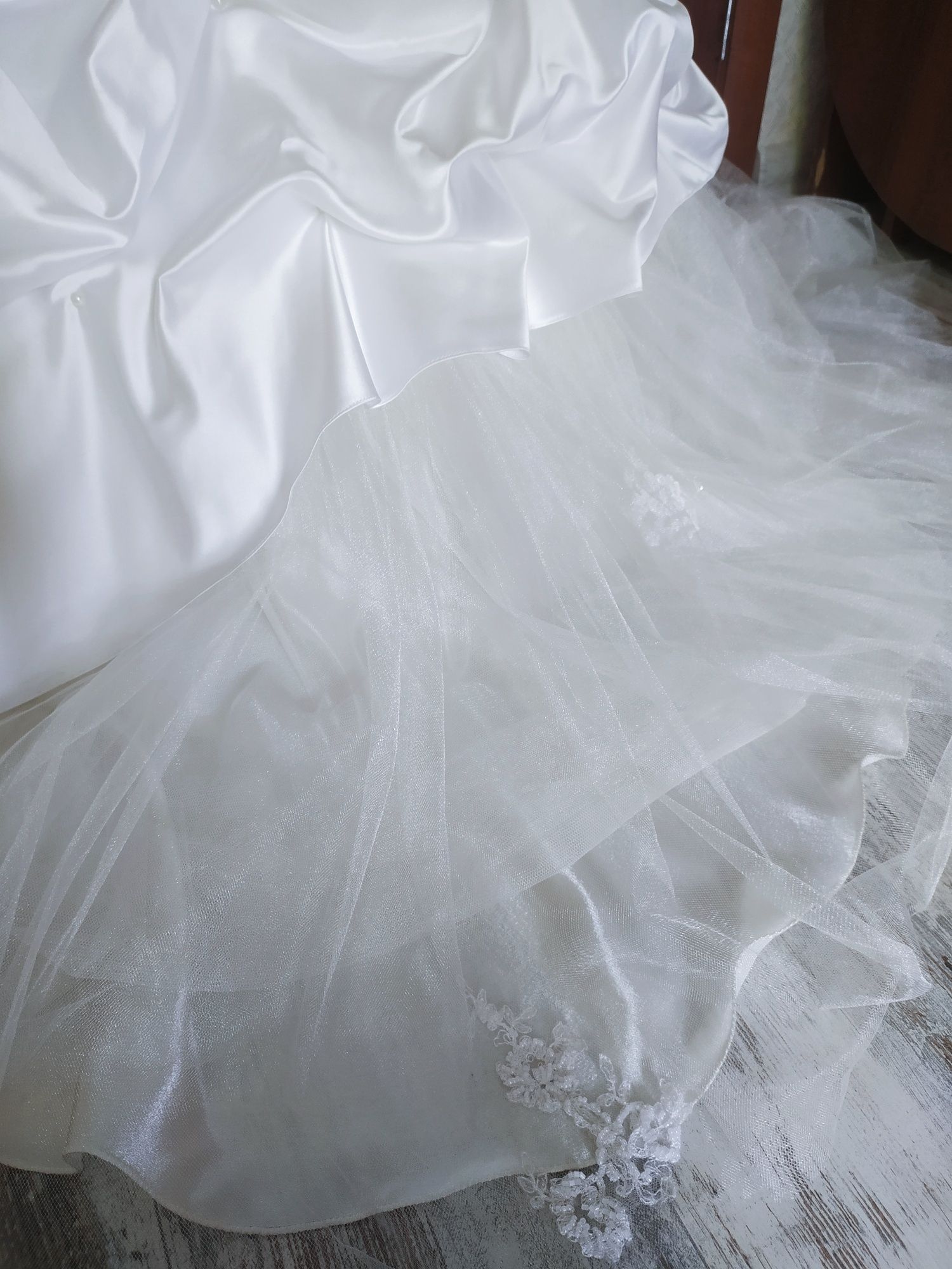 Свадебное платье. Новое