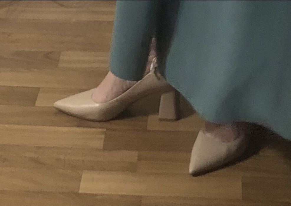 Туфлі з широким каблуком