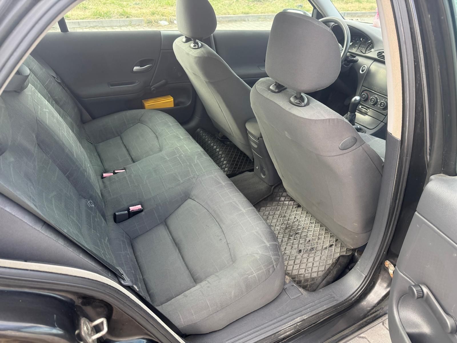 Renault laguna*2005 rok*1,8-16V.