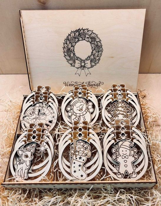 Świąteczne ozdoby,sklejka,bombki