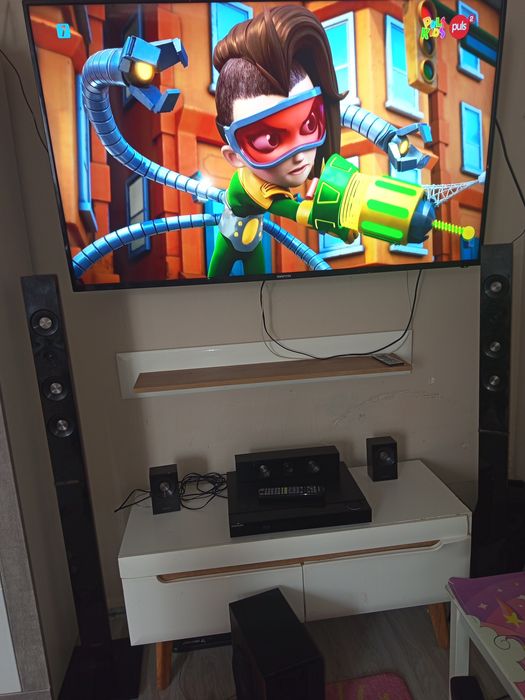 Telewizor Manta 58 cali w bdb stanie