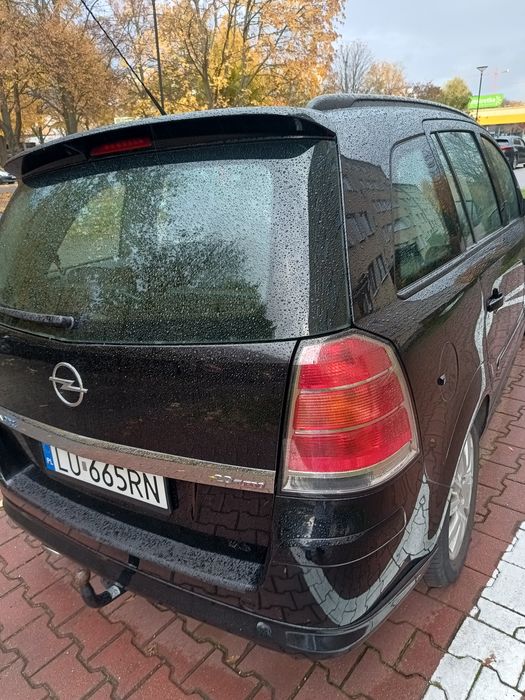 Opel Zafira 2,0 Turbo benzyna OPC Line 200KM