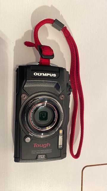 Olympus Tough TG-4 w bardzo dobrym stanie