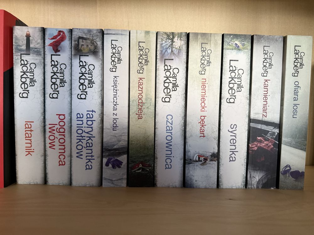 Camilla Läckberg - Saga o Fjällbace tom 1-10 NOWE