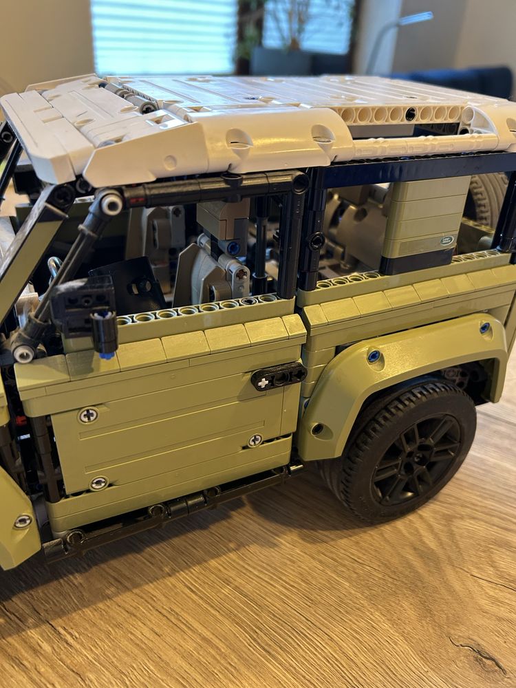 Land rover Defender Lego technic