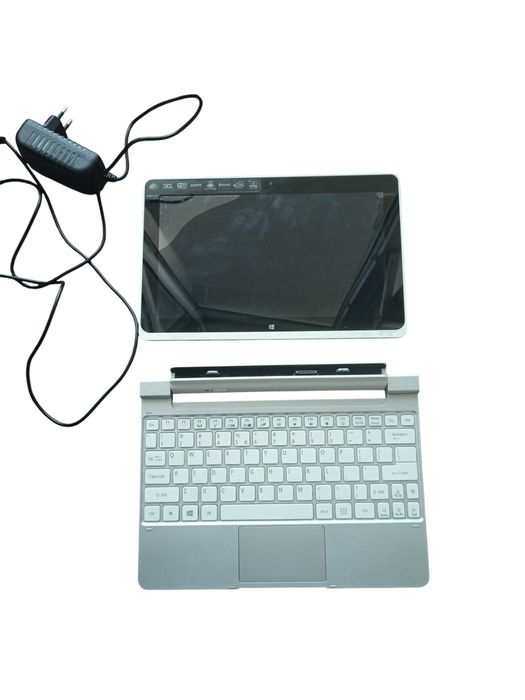 Acer Iconia W5 z klawiaturą