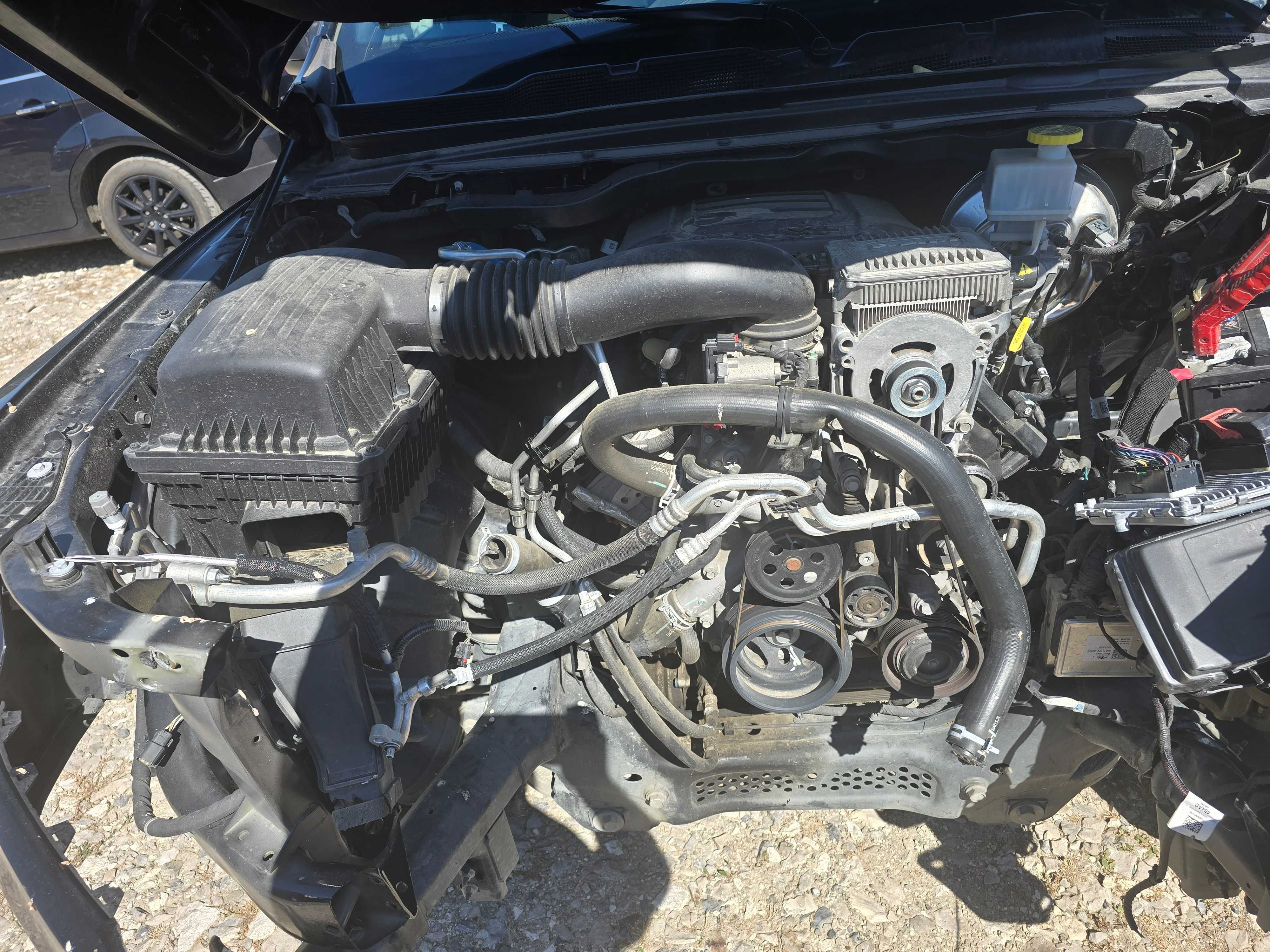 Ram 1500 21r laramie 4x4 5.7 jezdzi auto w Polsce fv23% cena brutto