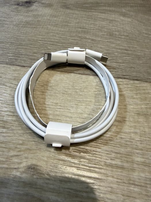 Оригінальний Apple USB-C to Lightning Cable