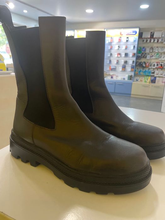 Взуття шкіряне 39 розмір