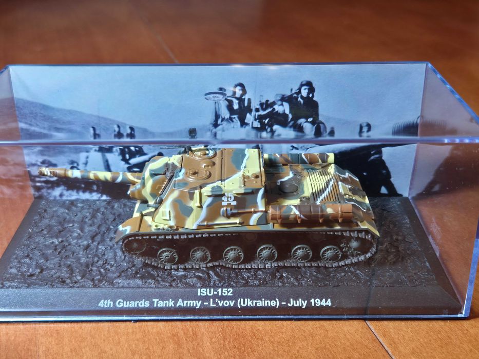 czołgi-deAgostini/ISU-152 L'vov (Ukraine)July 1944