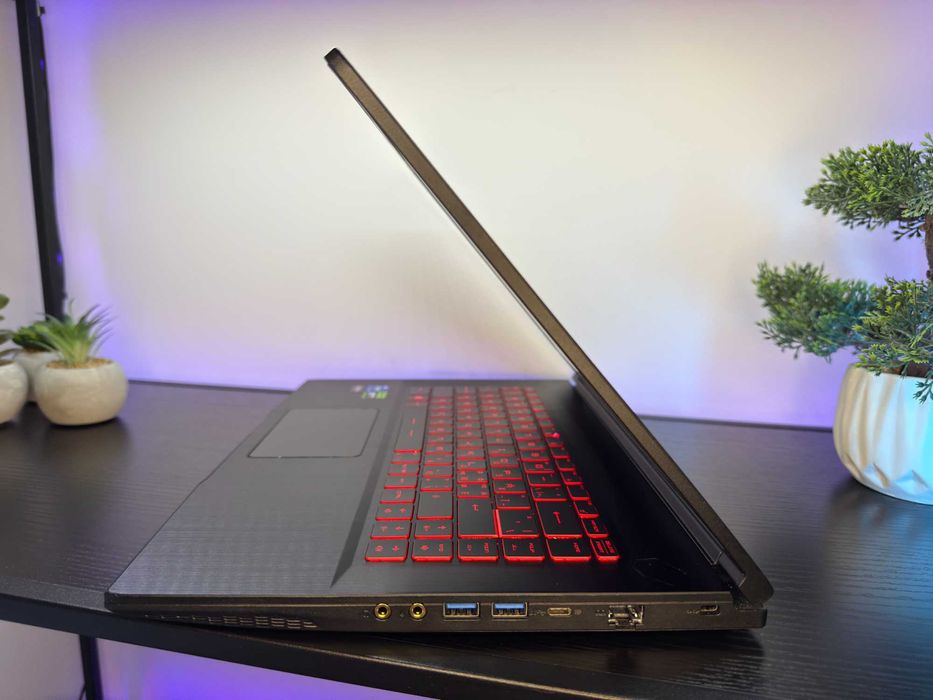 як новий MSI Thin 15, rtx 4050, core i5-12gen, 144 hz