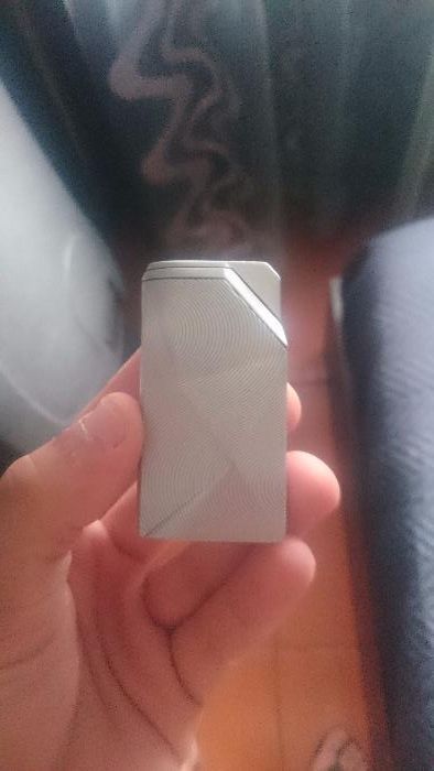 Isqueiro marlboro