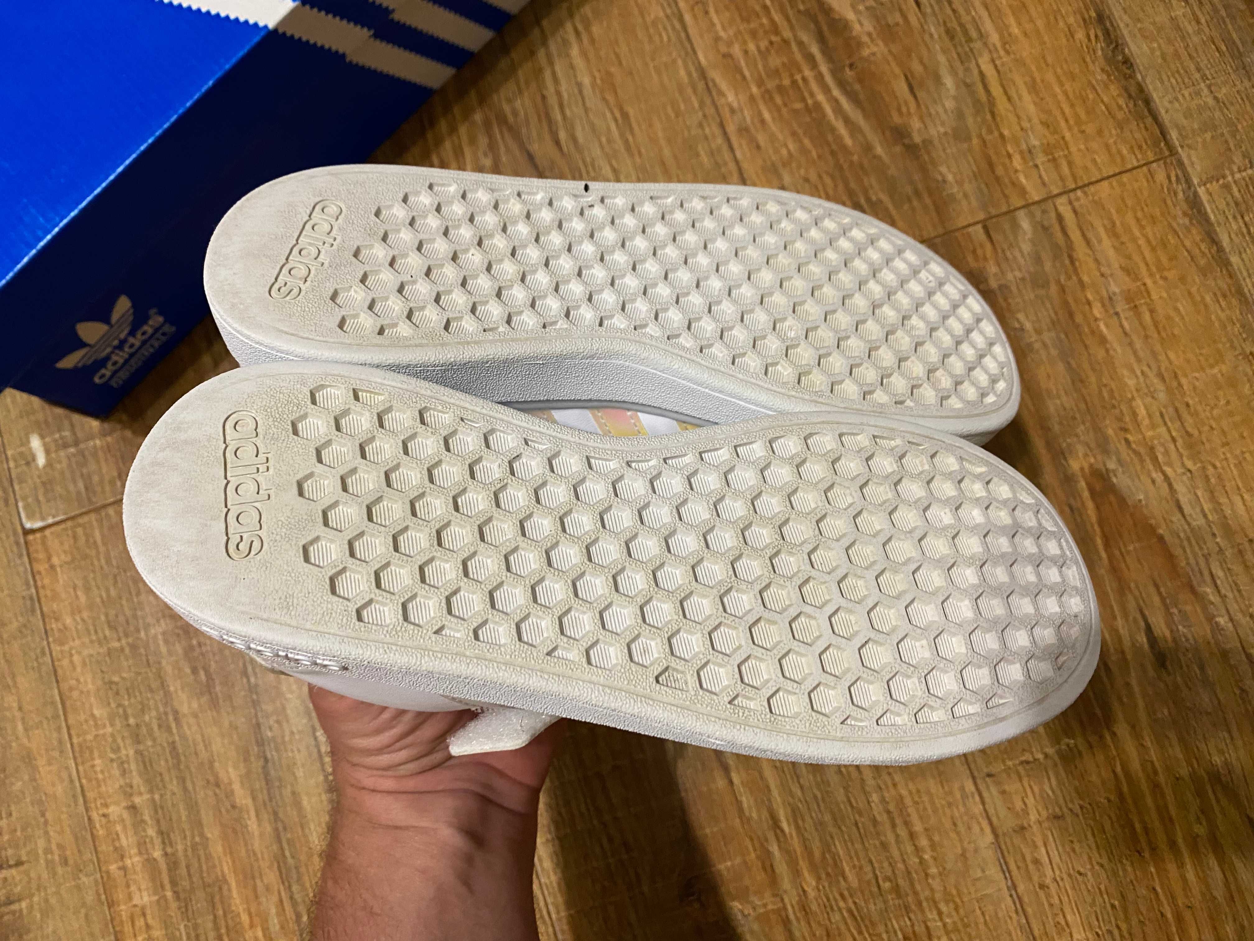 Adidas кроссовки кросівки детские на девочку Адидас оригинал р.34